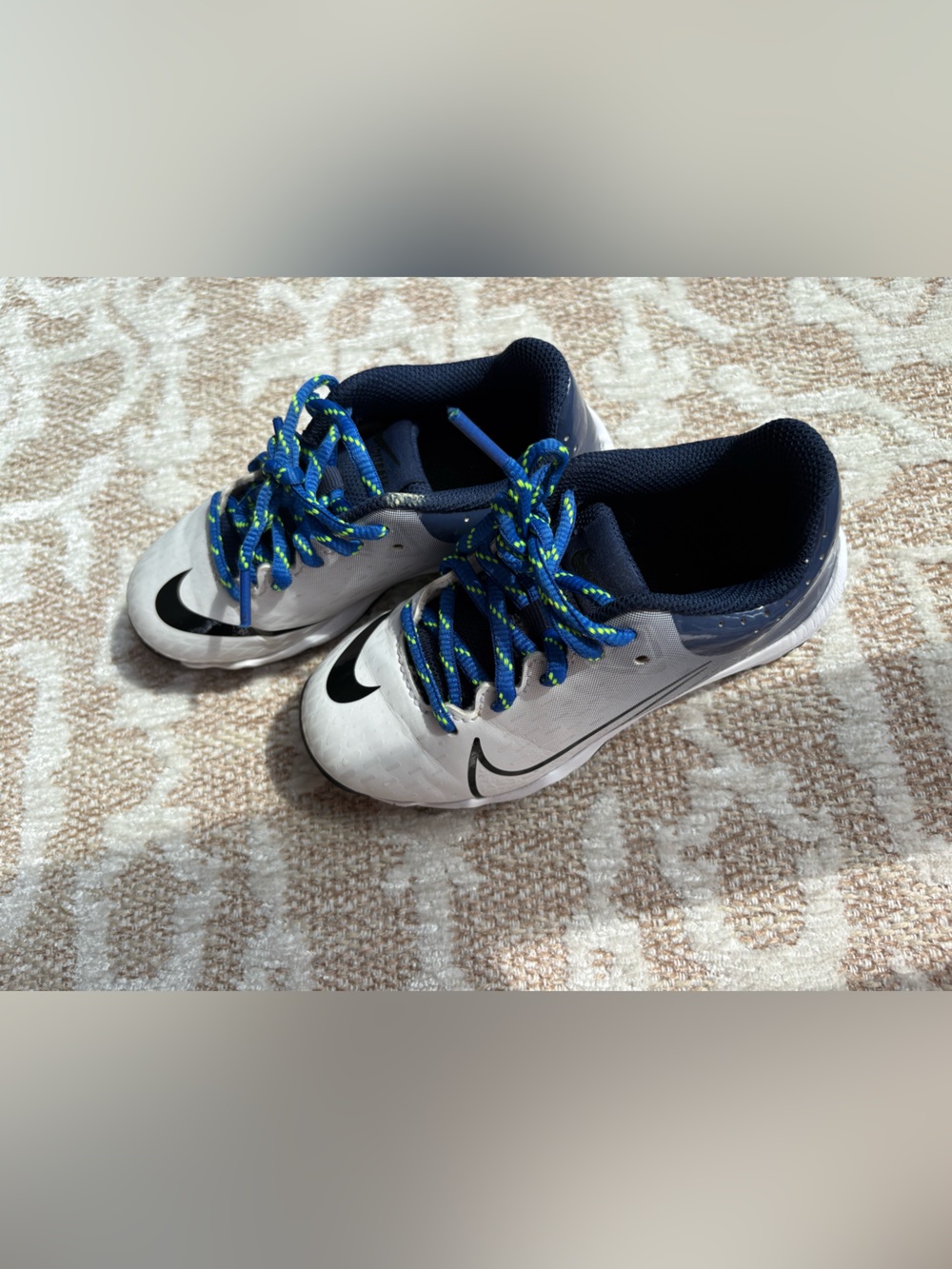 Nike Kids White Cleats with Navy Interior and Blue-Green Laces
